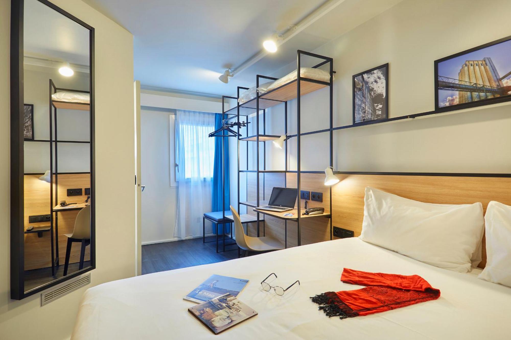 Отель Ibis Lorient Centre Gare Экстерьер фото